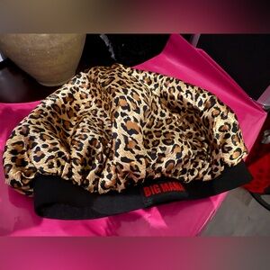 Latto Big Mama Satin Bonnet